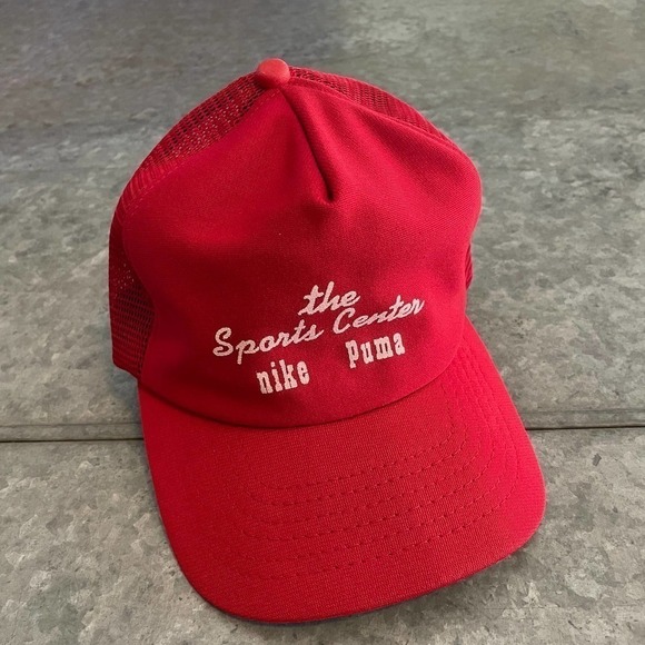 Vintage The Sports Center Nike Puma Script New Era USA Red Snapback Hat 80s 90s - Picture 1 of 9